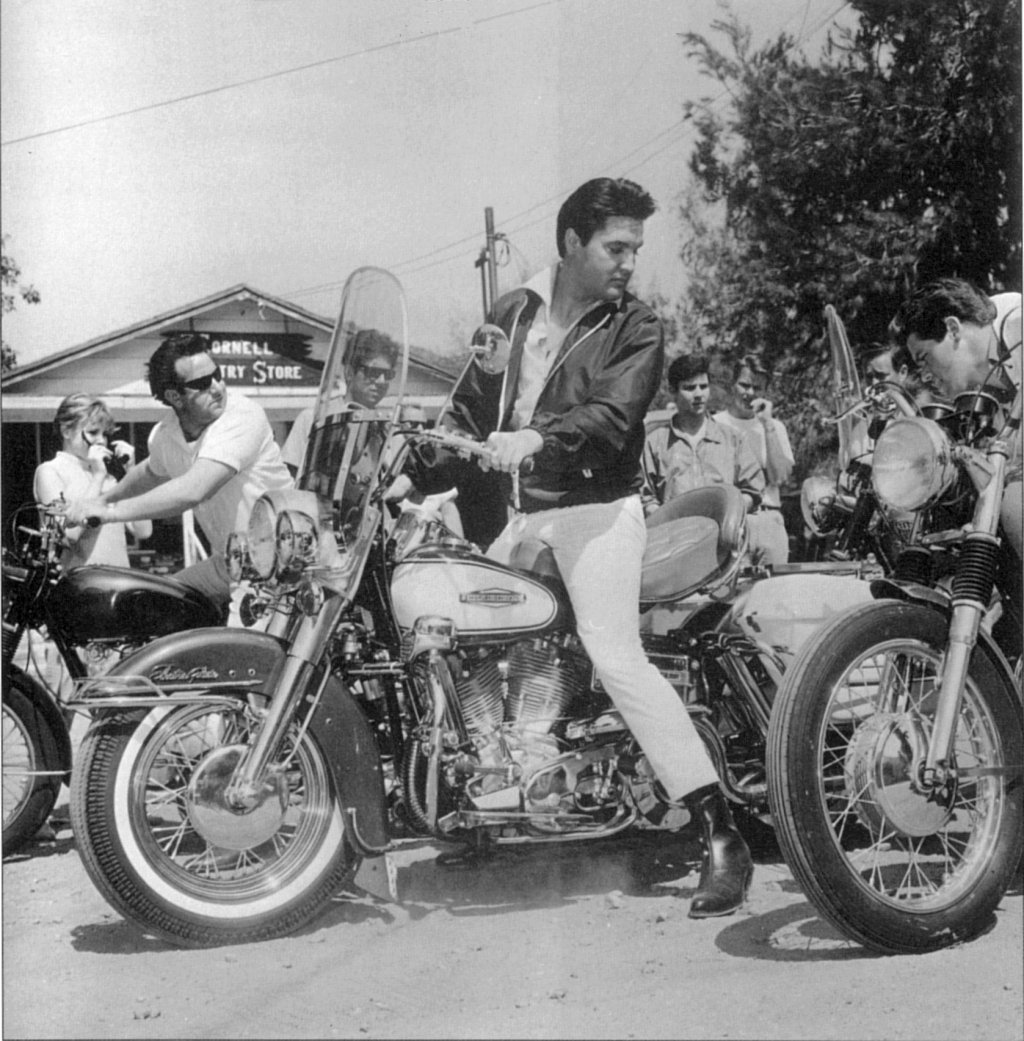 Scotty Moore - Elvis Presley's 1966 FLH Electra-Glide